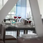 Hotel Ramada & By Wyndham Izmir 4*