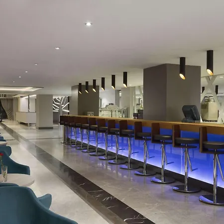 Ramada & By Wyndham Izmir Szálloda Kemalpaşa