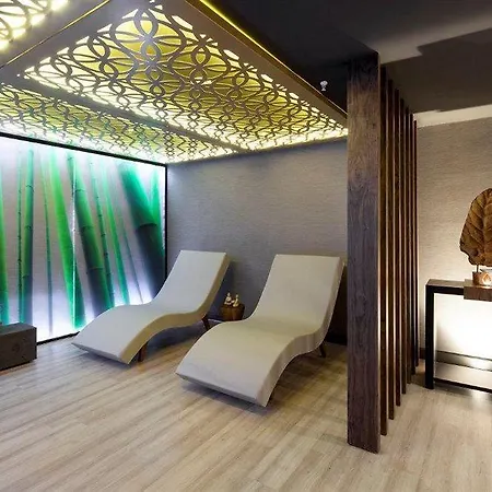 Hotel Ramada & By Wyndham Izmir Kemalpasa (Izmir)