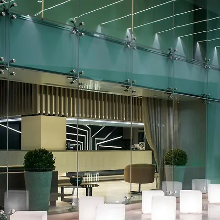 Ramada & By Wyndham Izmir Hotell 4*