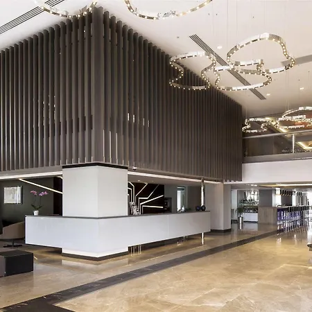 Szálloda Ramada & By Wyndham Izmir 4*