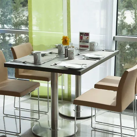 Ramada & By Wyndham Izmir Kemalpasa (Izmir)