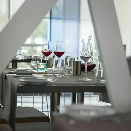 Hotel Ramada & By Wyndham Izmir 4*
