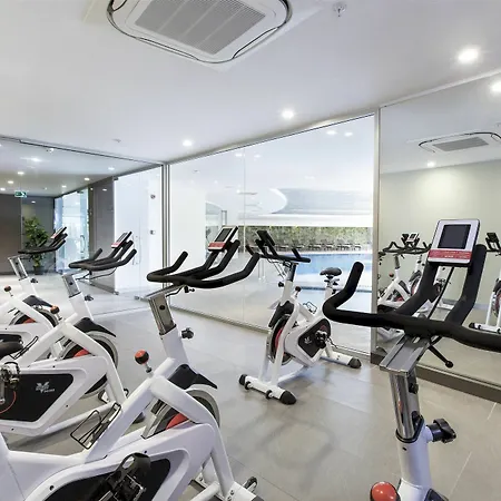 Ramada & By Wyndham Izmir Szálloda 4*