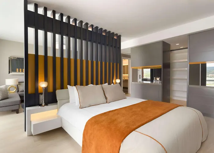 Ramada & By Wyndham Izmir Hotel Kemalpasa (Izmir)