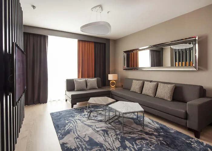 Ramada & By Wyndham Izmir Hotel 4*