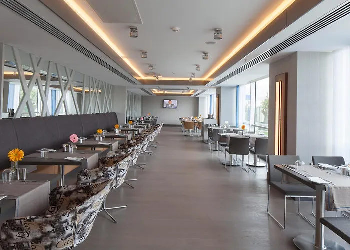 Ramada & By Wyndham Izmir Kemalpaşa
