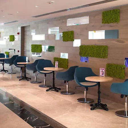 Ramada & By Wyndham Izmir 4*
