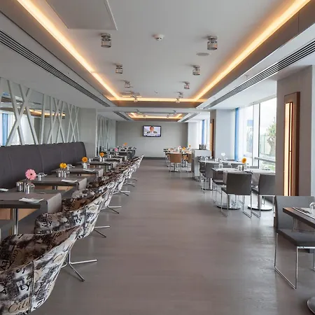 Ramada & By Wyndham Izmir Kemalpasa (Izmir)