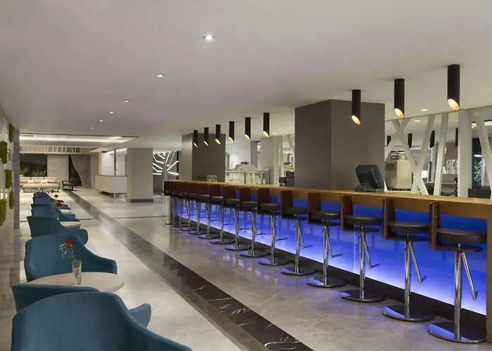 Ramada & By Wyndham Izmir Hotel Kemalpasa (Izmir)