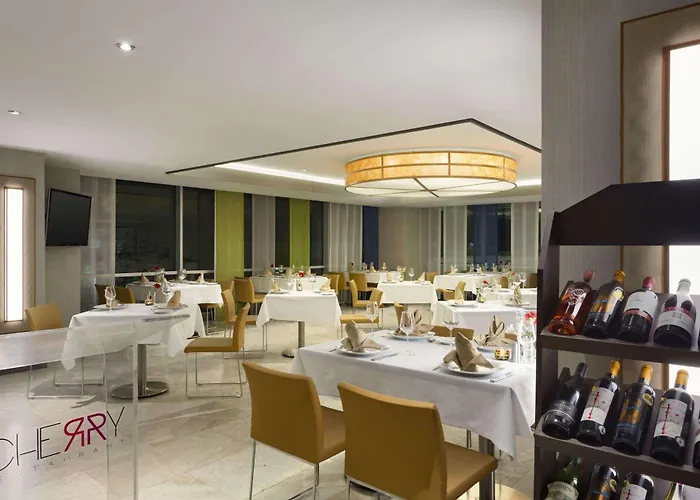 Ramada & By Wyndham Izmir Hotel Kemalpasa (Izmir)