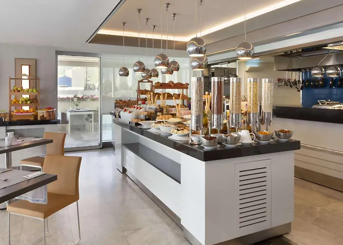 Hotel Ramada & By Wyndham Izmir