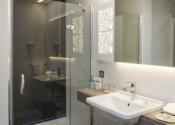 Hotel Ramada & By Wyndham Izmir Kemalpasa (Izmir)