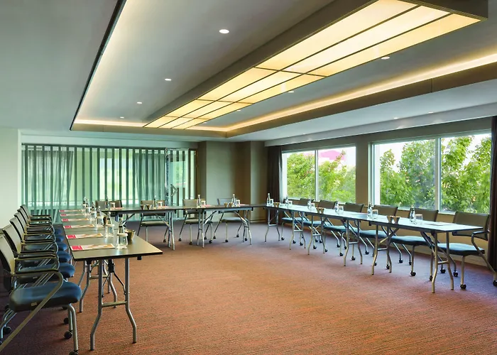 Hotel Ramada & By Wyndham Izmir Kemalpasa (Izmir)