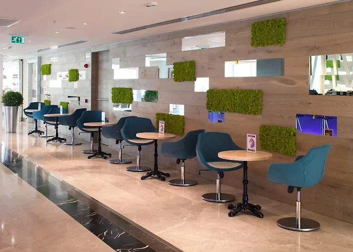 Ramada & By Wyndham Izmir 4*