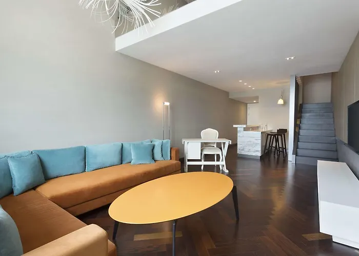 Hotel Ramada & By Wyndham Izmir 4*