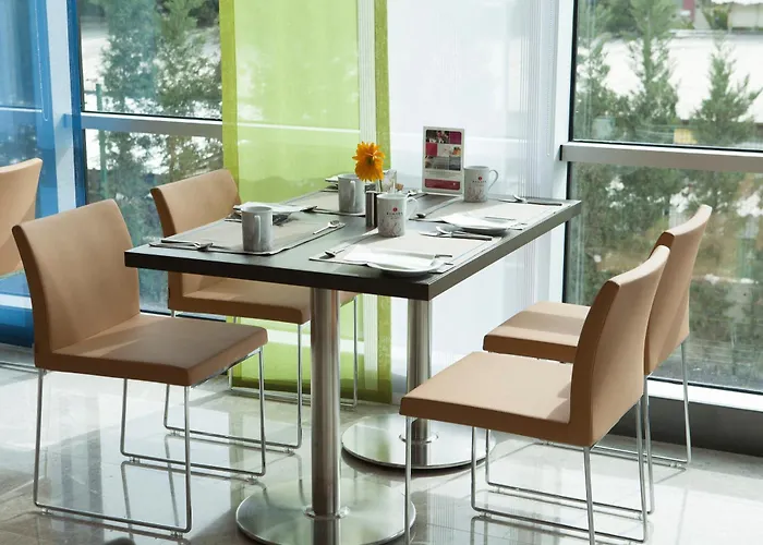 Ramada & By Wyndham Izmir Kemalpasa (Izmir)