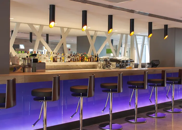 Hotel Ramada & By Wyndham Izmir Kemalpasa (Izmir)